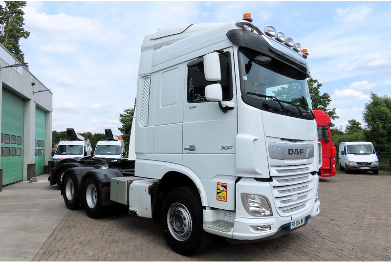 DAF XF 530 6x4 Retarder, Frigo, P-Cool, 2 beds - Τράκτορας: φωτογραφία 2 DAF XF 530 6x4 Retarder, Frigo, P-Cool, 2 beds - Τράκτορας: φωτογραφία 2