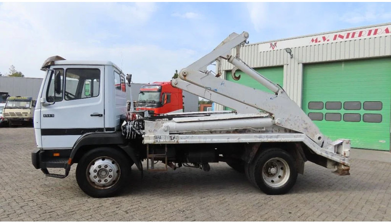 Mercedes-Benz 1514 Manual diesel pomp. Very clean - Φορτηγό με σύστημα καλωδίων: φωτογραφία 3 Mercedes-Benz 1514 Manual diesel pomp. Very clean - Φορτηγό με σύστημα καλωδίων: φωτογραφία 3