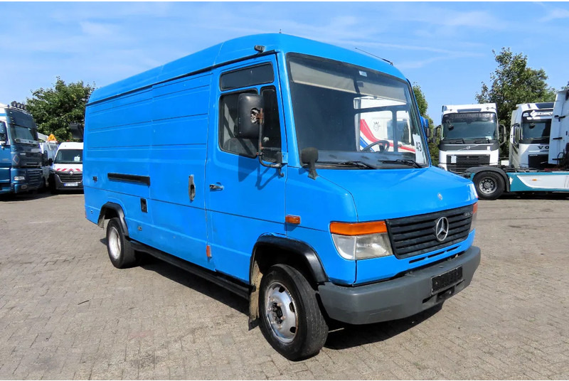 Mercedes-Benz Vario 812D - Βαν: φωτογραφία 3 Mercedes-Benz Vario 812D - Βαν: φωτογραφία 3