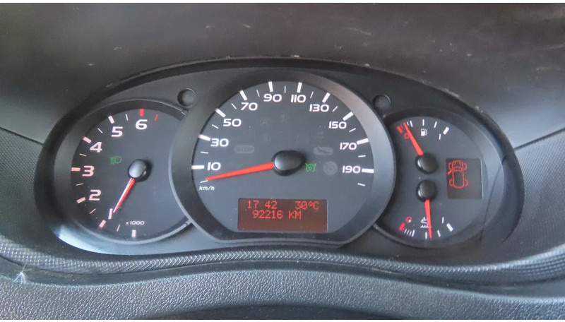 Ελαφρύ επαγγελματικό Renault Master 10,5 m, 3 SEATS, KLUBB, 3500 kg, euro6: φωτογραφία 13