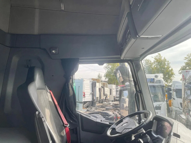 Τράκτορας Renault T460 RETARDER, FRIGO, compressor: φωτογραφία 15