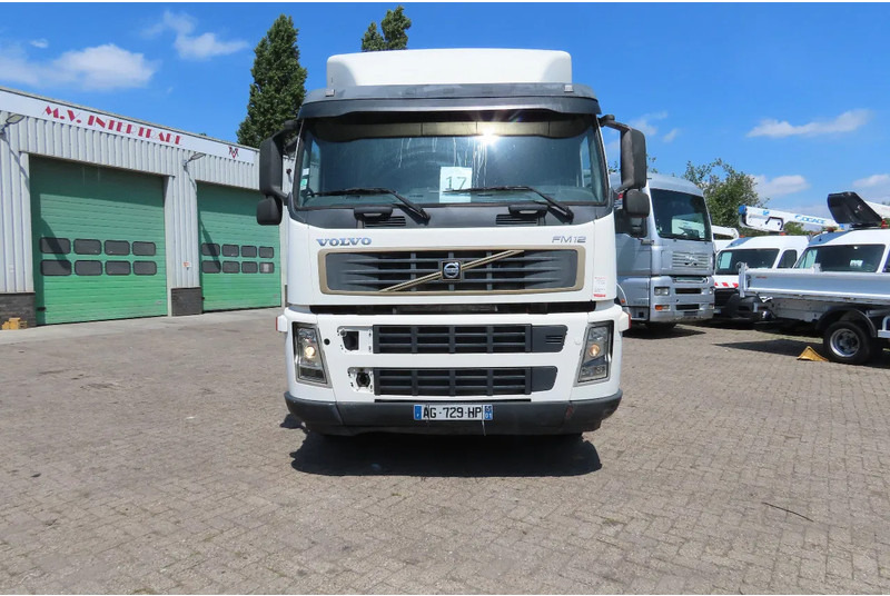 Volvo FM 380 8x4 FULL SPRING. 100% condition! - Φορτηγό σασί: φωτογραφία 2 Volvo FM 380 8x4 FULL SPRING. 100% condition! - Φορτηγό σασί: φωτογραφία 2