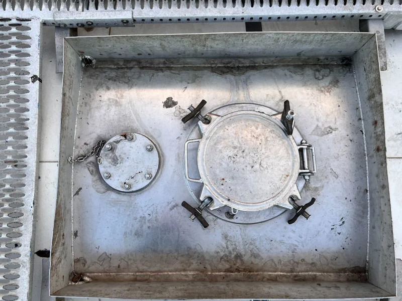 Δεξαμενή αποθήκευσης για τη μεταφορά χημικών ουσιών CPV 30.890L, steam heating, UN PORTABLE, T7, 5Y+CSC insp.: 02/2026: φωτογραφία 15