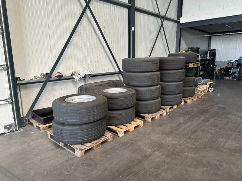 Diversen 14x 385/65-R22.5 on rims - Ελαστικό για Φορτηγό: φωτογραφία 1 Diversen 14x 385/65-R22.5 on rims - Ελαστικό για Φορτηγό: φωτογραφία 1