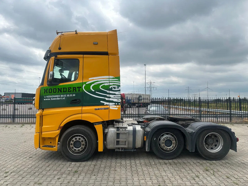 Mercedes-Benz Actros 2748 LS 6x2 BROKEN ENGINE / MOTOR SCHADEN / KAPOTTE MOTOR - Τράκτορας: φωτογραφία 2 Mercedes-Benz Actros 2748 LS 6x2 BROKEN ENGINE / MOTOR SCHADEN / KAPOTTE MOTOR - Τράκτορας: φωτογραφία 2