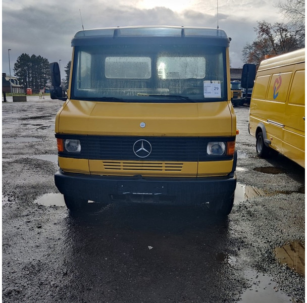 Mercedes-Benz 609 - Φορτηγό αυτοκινητάμαξα: φωτογραφία 2 Mercedes-Benz 609 - Φορτηγό αυτοκινητάμαξα: φωτογραφία 2