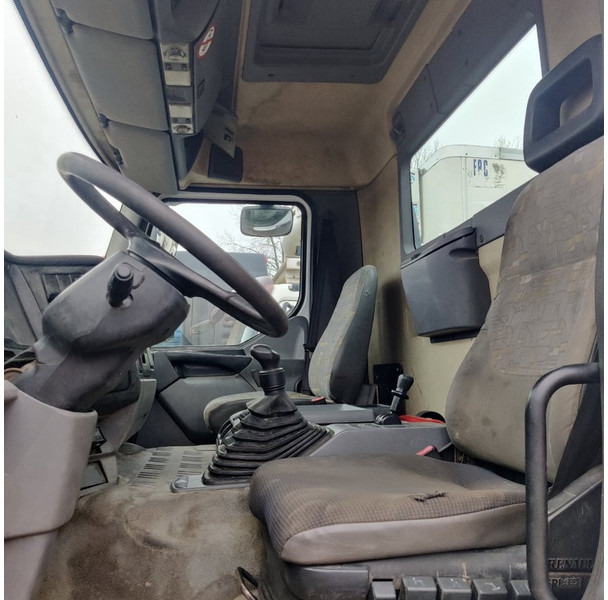 Renault 400 - Τράκτορας: φωτογραφία 5 Renault 400 - Τράκτορας: φωτογραφία 5