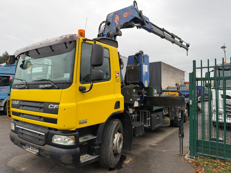 DAF CF 75.310 6X2 PRITSCHE + KRAN PM 27 S-4 + RADIO + WINCH - FULL RAMP - LIFT + STEERING AXLE - MANUAL GEARBOX - FR TRUCK - Φορτηγό με ανοιχτή καρότσα, Φορτηγό με γερανό: φωτογραφία 4 DAF CF 75.310 6X2 PRITSCHE + KRAN PM 27 S-4 + RADIO + WINCH - FULL RAMP - LIFT + STEERING AXLE - MANUAL GEARBOX - FR TRUCK - Φορτηγό με ανοιχτή καρότσα, Φορτηγό με γερανό: φωτογραφία 4