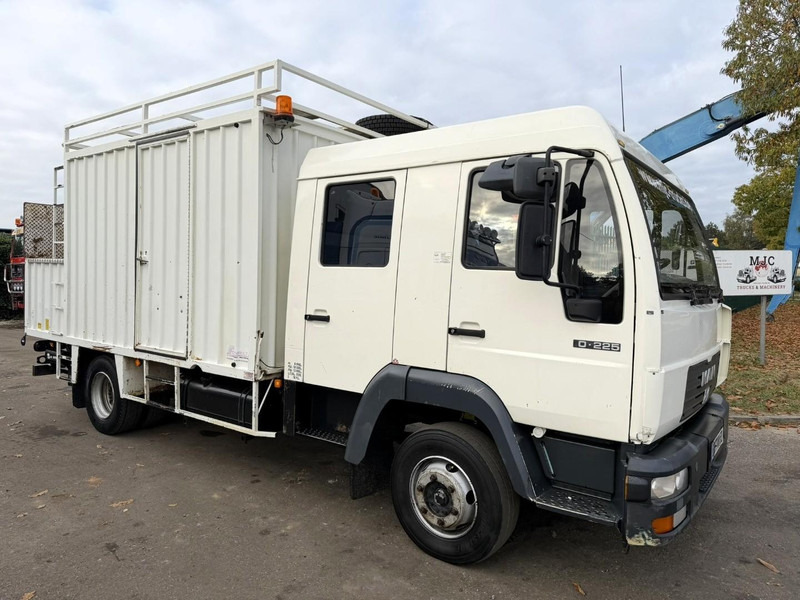 MAN 10.225 LC CLOSED BOX / KOFFER - DOKA - MANUAL GEARBOX - *344.000km* - STEEL SPRING / BLATT / LAMES - BE TRUCK - Φορτηγό κόφα: φωτογραφία 1 MAN 10.225 LC CLOSED BOX / KOFFER - DOKA - MANUAL GEARBOX - *344.000km* - STEEL SPRING / BLATT / LAMES - BE TRUCK - Φορτηγό κόφα: φωτογραφία 1
