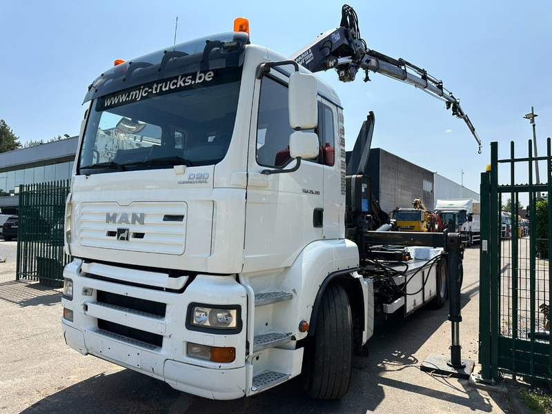 MAN TGA 26.310 6X2 HOOKLIFT + CRANE COPMA 160.4 + JIB J2 + WINCH - RADIO - LIFT + STEERING AXLE - EURO 3 - BE - Φορτηγό με γερανό: φωτογραφία 4 MAN TGA 26.310 6X2 HOOKLIFT + CRANE COPMA 160.4 + JIB J2 + WINCH - RADIO - LIFT + STEERING AXLE - EURO 3 - BE - Φορτηγό με γερανό: φωτογραφία 4
