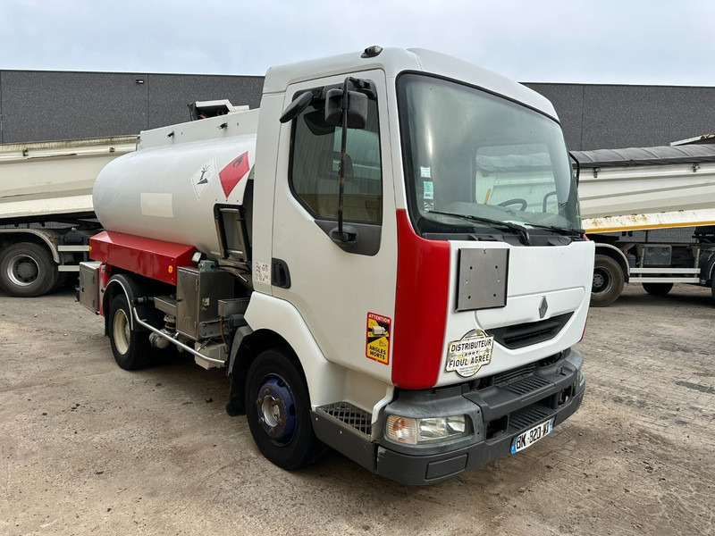 Renault MIDLUM 150 FUEL TANKER / CITERNE MAZOUT - 6500L - 3 COMPARTIMENTS - *ENGINE PROBLEM* - Φορτηγό βυτιοφόρο: φωτογραφία 2 Renault MIDLUM 150 FUEL TANKER / CITERNE MAZOUT - 6500L - 3 COMPARTIMENTS - *ENGINE PROBLEM* - Φορτηγό βυτιοφόρο: φωτογραφία 2