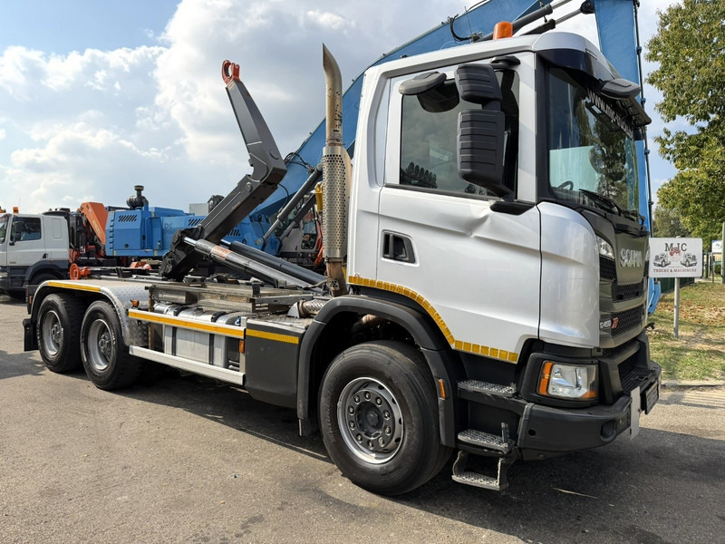Scania G450 XT 6X4 AJK HAAKSYSTEEM 20T - 5760mm - WB 3m90 - HUB REDUCTION / STEEL SUSPENSION - EURO 6 - BE TRUCK - Φορτηγό φόρτωσης γάντζου: φωτογραφία 1 Scania G450 XT 6X4 AJK HAAKSYSTEEM 20T - 5760mm - WB 3m90 - HUB REDUCTION / STEEL SUSPENSION - EURO 6 - BE TRUCK - Φορτηγό φόρτωσης γάντζου: φωτογραφία 1