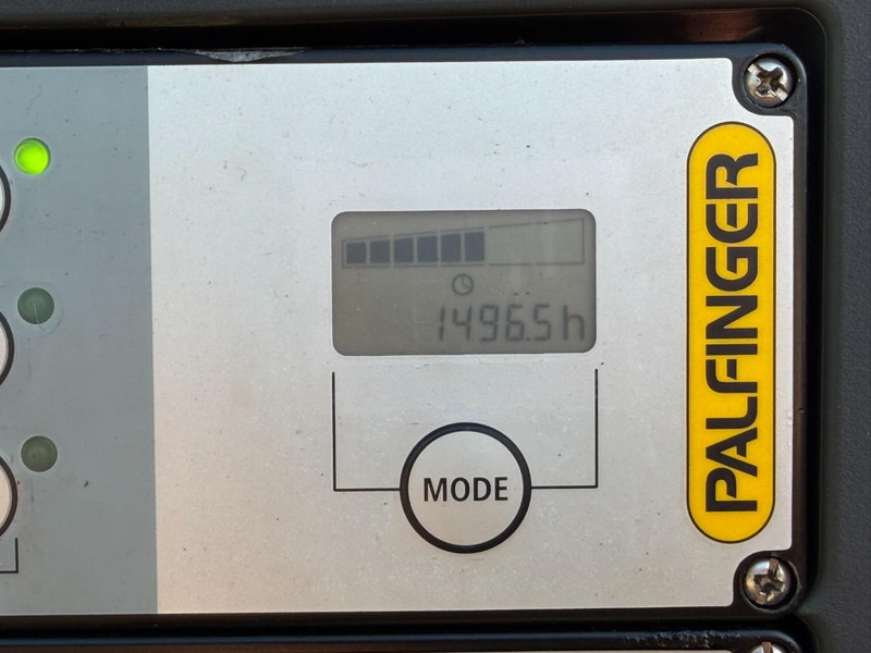 Φορτηγό φόρτωσης γάντζου, Φορτηγό με γερανό Scania P400 6x4 HOOKLIFT + CRANE PALFINGER PK9001 EH - RETARDER - 5/6F + ROTATOR + RADIO - WB 3m90 - EURO 5 - HUB REDUCTION / SPRING - BE TRUCK: φωτογραφία 17 Φορτηγό φόρτωσης γάντζου, Φορτηγό με γερανό Scania P400 6x4 HOOKLIFT + CRANE PALFINGER PK9001 EH - RETARDER - 5/6F + ROTATOR + RADIO - WB 3m90 - EURO 5 - HUB REDUCTION / SPRING - BE TRUCK: φωτογραφία 17