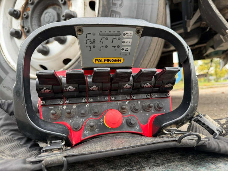 Φορτηγό φόρτωσης γάντζου, Φορτηγό με γερανό Scania P400 6x4 HOOKLIFT + CRANE PALFINGER PK9001 EH - RETARDER - 5/6F + ROTATOR + RADIO - WB 3m90 - EURO 5 - HUB REDUCTION / SPRING - BE TRUCK: φωτογραφία 9 Φορτηγό φόρτωσης γάντζου, Φορτηγό με γερανό Scania P400 6x4 HOOKLIFT + CRANE PALFINGER PK9001 EH - RETARDER - 5/6F + ROTATOR + RADIO - WB 3m90 - EURO 5 - HUB REDUCTION / SPRING - BE TRUCK: φωτογραφία 9