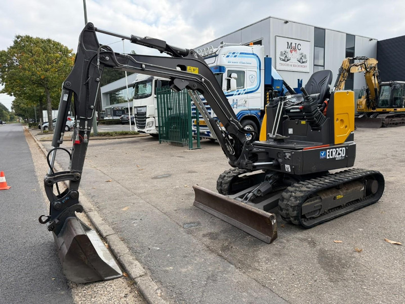 Volvo ECR25D 1159 UREN - SLOOP + SORTEERFUNCTIE - EXTRA HYDR. LEIDINGEN - HYDR SNELWISSEL - CE - BE MACHINE - Μίνι εκσκαφέας: φωτογραφία 2 Volvo ECR25D 1159 UREN - SLOOP + SORTEERFUNCTIE - EXTRA HYDR. LEIDINGEN - HYDR SNELWISSEL - CE - BE MACHINE - Μίνι εκσκαφέας: φωτογραφία 2