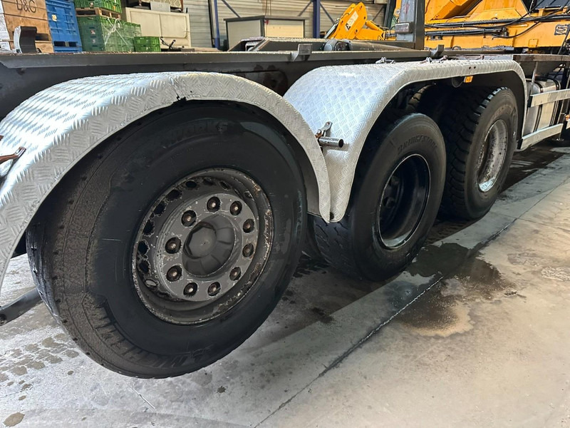 Φορτηγό φόρτωσης γάντζου, Φορτηγό με γερανό Volvo FH12-420 8x4 HOOKLIFT AJK + CRANE EFFER 250 - 3S - RADIO - TRIDEM LIFT + STEERING AXLE - I SHIFT - BE TRUCK: φωτογραφία 19 Φορτηγό φόρτωσης γάντζου, Φορτηγό με γερανό Volvo FH12-420 8x4 HOOKLIFT AJK + CRANE EFFER 250 - 3S - RADIO - TRIDEM LIFT + STEERING AXLE - I SHIFT - BE TRUCK: φωτογραφία 19