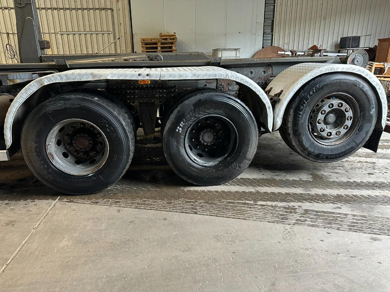 Φορτηγό φόρτωσης γάντζου, Φορτηγό με γερανό Volvo FH12-420 8x4 HOOKLIFT AJK + CRANE EFFER 250 - 3S - RADIO - TRIDEM LIFT + STEERING AXLE - I SHIFT - BE TRUCK: φωτογραφία 12 Φορτηγό φόρτωσης γάντζου, Φορτηγό με γερανό Volvo FH12-420 8x4 HOOKLIFT AJK + CRANE EFFER 250 - 3S - RADIO - TRIDEM LIFT + STEERING AXLE - I SHIFT - BE TRUCK: φωτογραφία 12