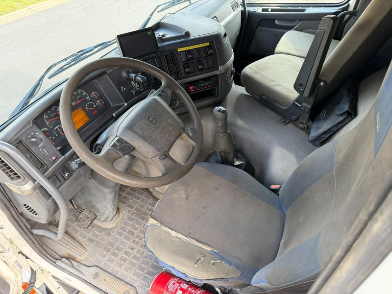 Φορτηγό με γερανό Volvo FM 300 6x4 + (25.8m!) CRANE HIAB 245 E-5 + JIB 65 X-3 + 2 ME - *228.000km* - MANUAL - A/C - EURO 3 - BELGIAN TRUCK: φωτογραφία 12