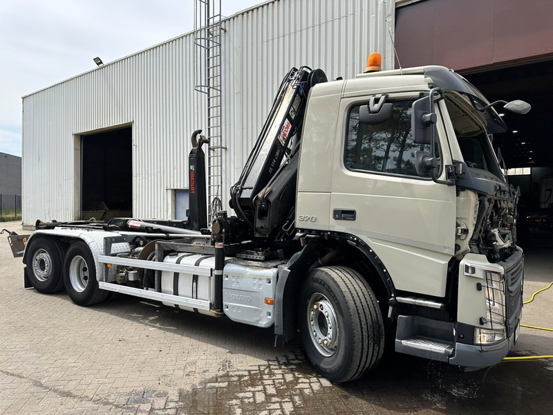 Volvo FM 370 6x2 HOOKLIFT 21T + CRANE HIAB 144 E-4 HIDUO - ENGINE / GEARBOX OK - CHASSIS OK - RUNNING + DRIVING - BE TRUCK - Φορτηγό φόρτωσης γάντζου, Φορτηγό με γερανό: φωτογραφία 3 Volvo FM 370 6x2 HOOKLIFT 21T + CRANE HIAB 144 E-4 HIDUO - ENGINE / GEARBOX OK - CHASSIS OK - RUNNING + DRIVING - BE TRUCK - Φορτηγό φόρτωσης γάντζου, Φορτηγό με γερανό: φωτογραφία 3