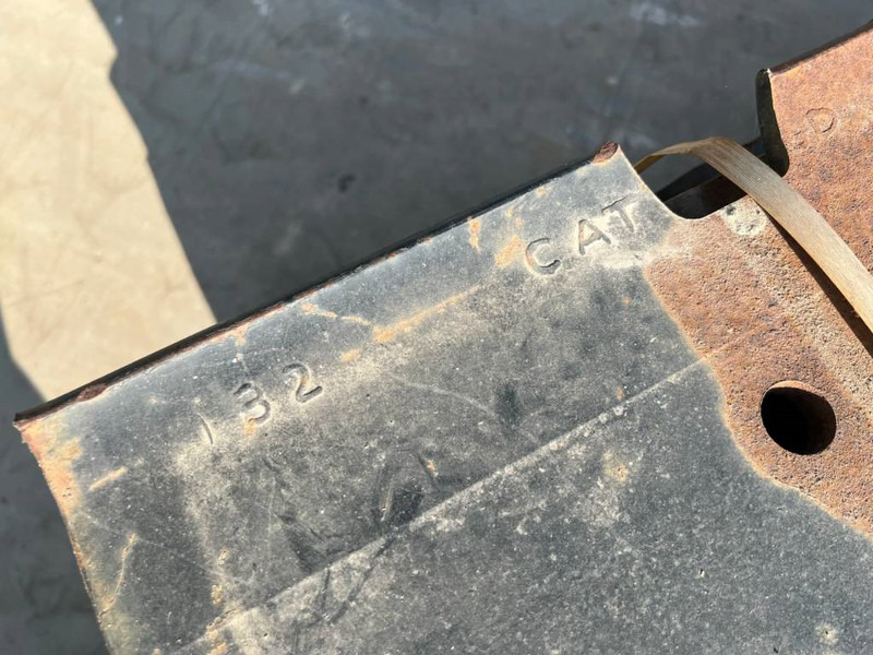 Cat 330C / 330D / 336D / 336E / 336F Shoes - Παρελκόμενα για Κατασκευή μηχανήματα: φωτογραφία 2 Cat 330C / 330D / 336D / 336E / 336F Shoes - Παρελκόμενα για Κατασκευή μηχανήματα: φωτογραφία 2