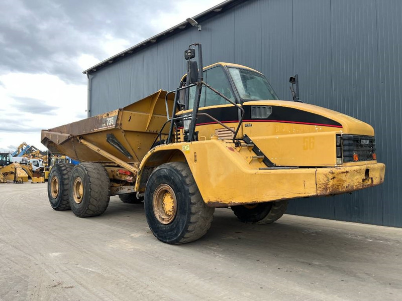 Cat 735 - Αρθρωτό φορτηγό: φωτογραφία 2 Cat 735 - Αρθρωτό φορτηγό: φωτογραφία 2
