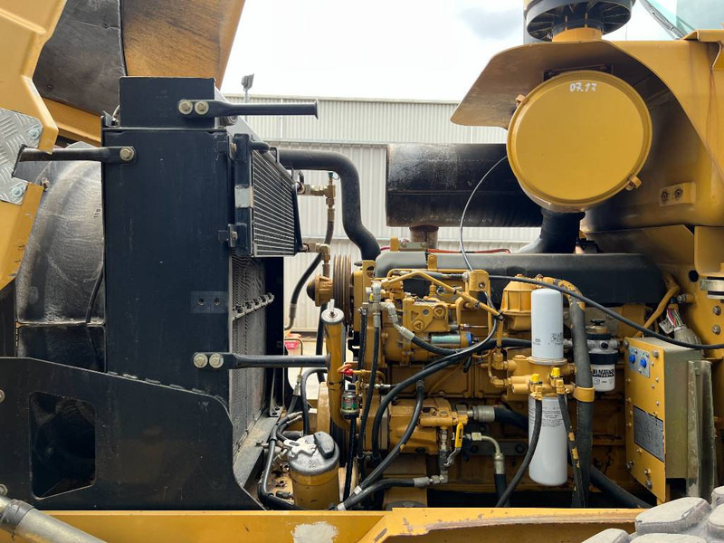 Ελαστιχοφόρος φορτωτής Cat 938G: φωτογραφία 19