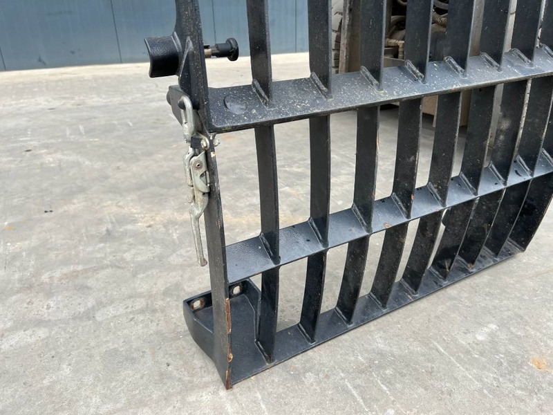 Cat M313D / M315D / M316D / M318D / M322D / M325D - Καμπίνα και εσωτερικό για Κατασκευή μηχανήματα: φωτογραφία 4 Cat M313D / M315D / M316D / M318D / M322D / M325D - Καμπίνα και εσωτερικό για Κατασκευή μηχανήματα: φωτογραφία 4