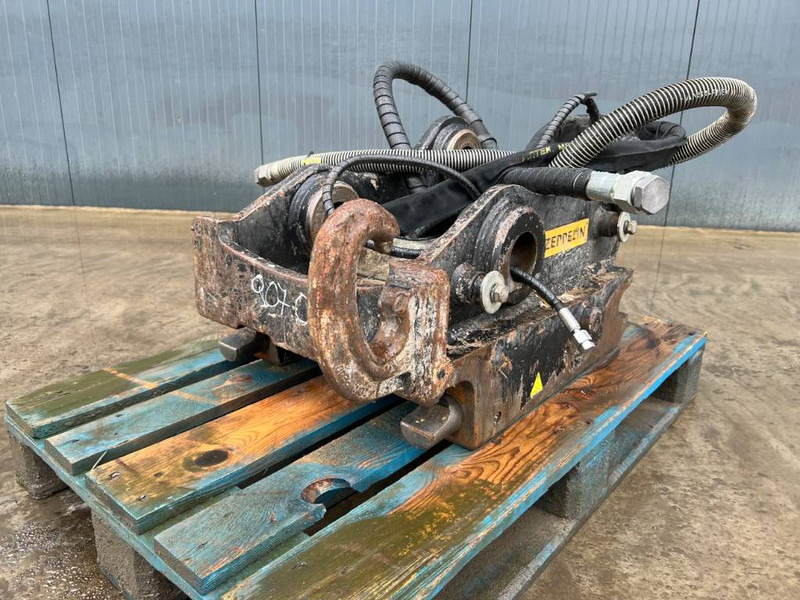 OilQuick OQ70/55 - M322D - Ταχυσύνδεσμος για Κατασκευή μηχανήματα: φωτογραφία 1 OilQuick OQ70/55 - M322D - Ταχυσύνδεσμος για Κατασκευή μηχανήματα: φωτογραφία 1