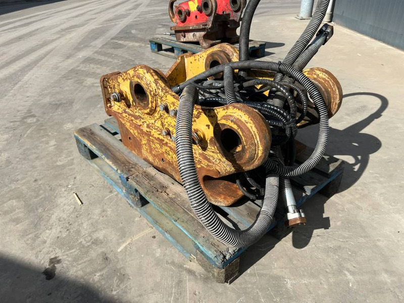 OilQuick OQ80 - 330F / 329E - Ταχυσύνδεσμος για Κατασκευή μηχανήματα: φωτογραφία 5 OilQuick OQ80 - 330F / 329E - Ταχυσύνδεσμος για Κατασκευή μηχανήματα: φωτογραφία 5