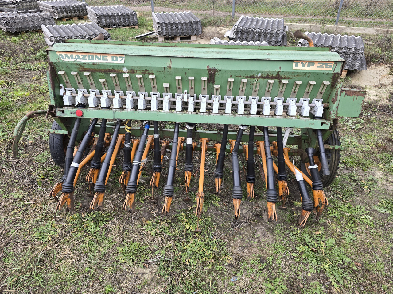 AMAZONE D7 Typ 25 Standard (2,5 m) - Μηχανήματα σποράς: φωτογραφία 2 AMAZONE D7 Typ 25 Standard (2,5 m) - Μηχανήματα σποράς: φωτογραφία 2
