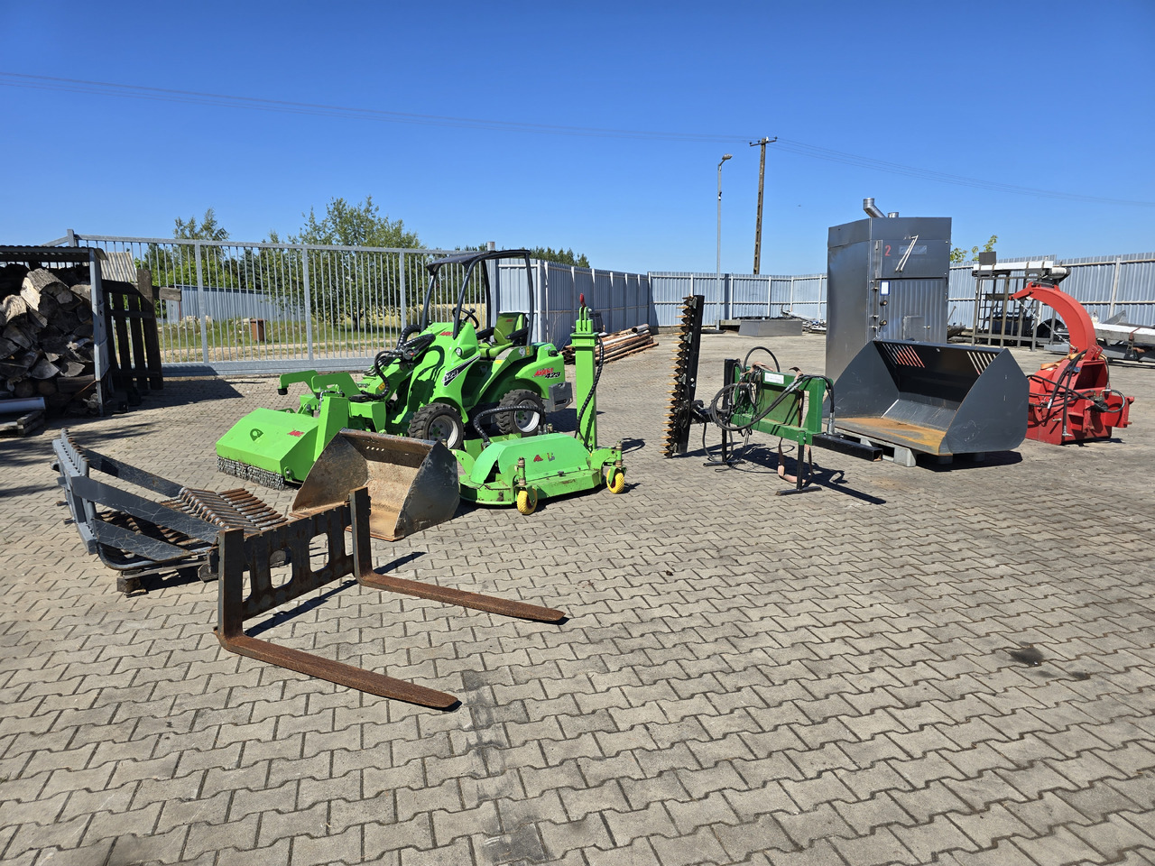 AVANT 423 - Φορτωτής πλάγιας ολίσθησης: φωτογραφία 1 AVANT 423 - Φορτωτής πλάγιας ολίσθησης: φωτογραφία 1