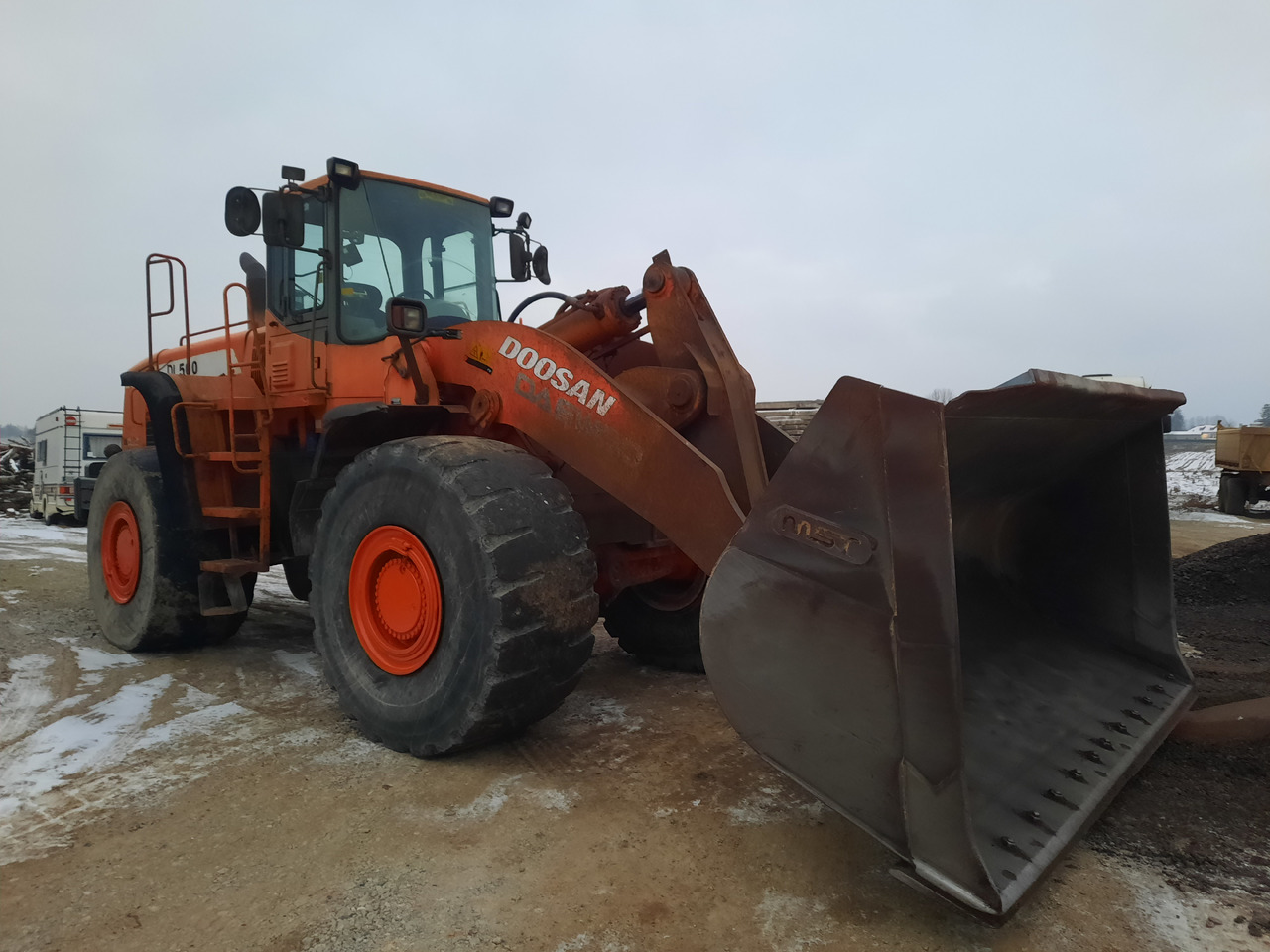 DOOSAN DL500 - Ελαστιχοφόρος φορτωτής: φωτογραφία 4 DOOSAN DL500 - Ελαστιχοφόρος φορτωτής: φωτογραφία 4