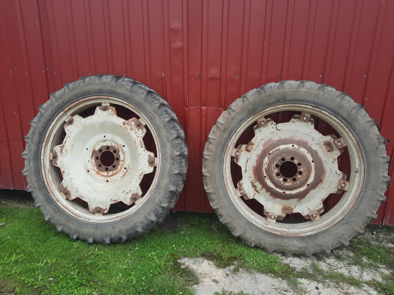 KLEBER Super 3 11.2 R44 - Πλήρης τροχός για Γεωργικά μηχανήματα: φωτογραφία 1 KLEBER Super 3 11.2 R44 - Πλήρης τροχός για Γεωργικά μηχανήματα: φωτογραφία 1