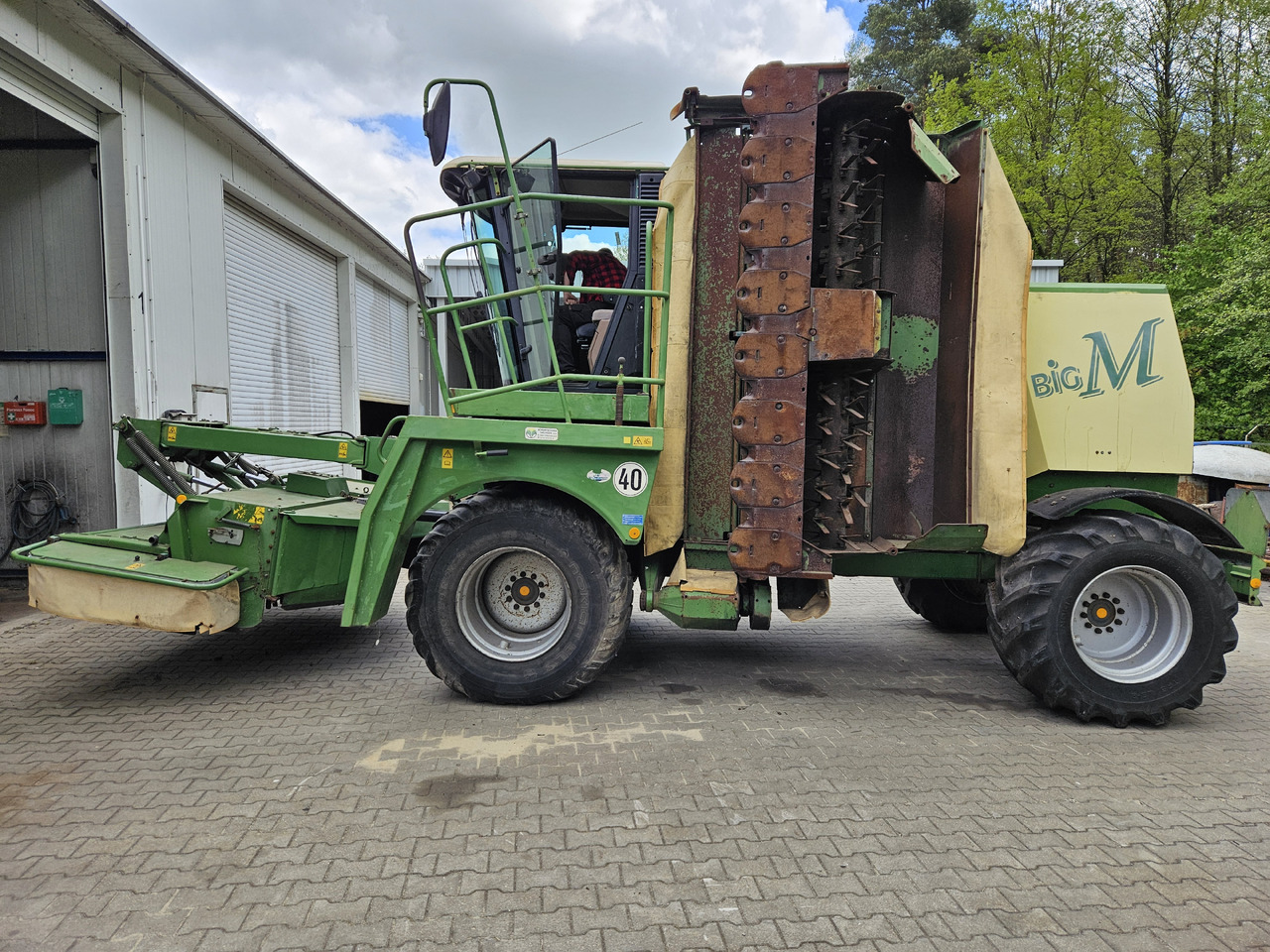 Krone Big M - Χορτοκοπτικό: φωτογραφία 4 Krone Big M - Χορτοκοπτικό: φωτογραφία 4