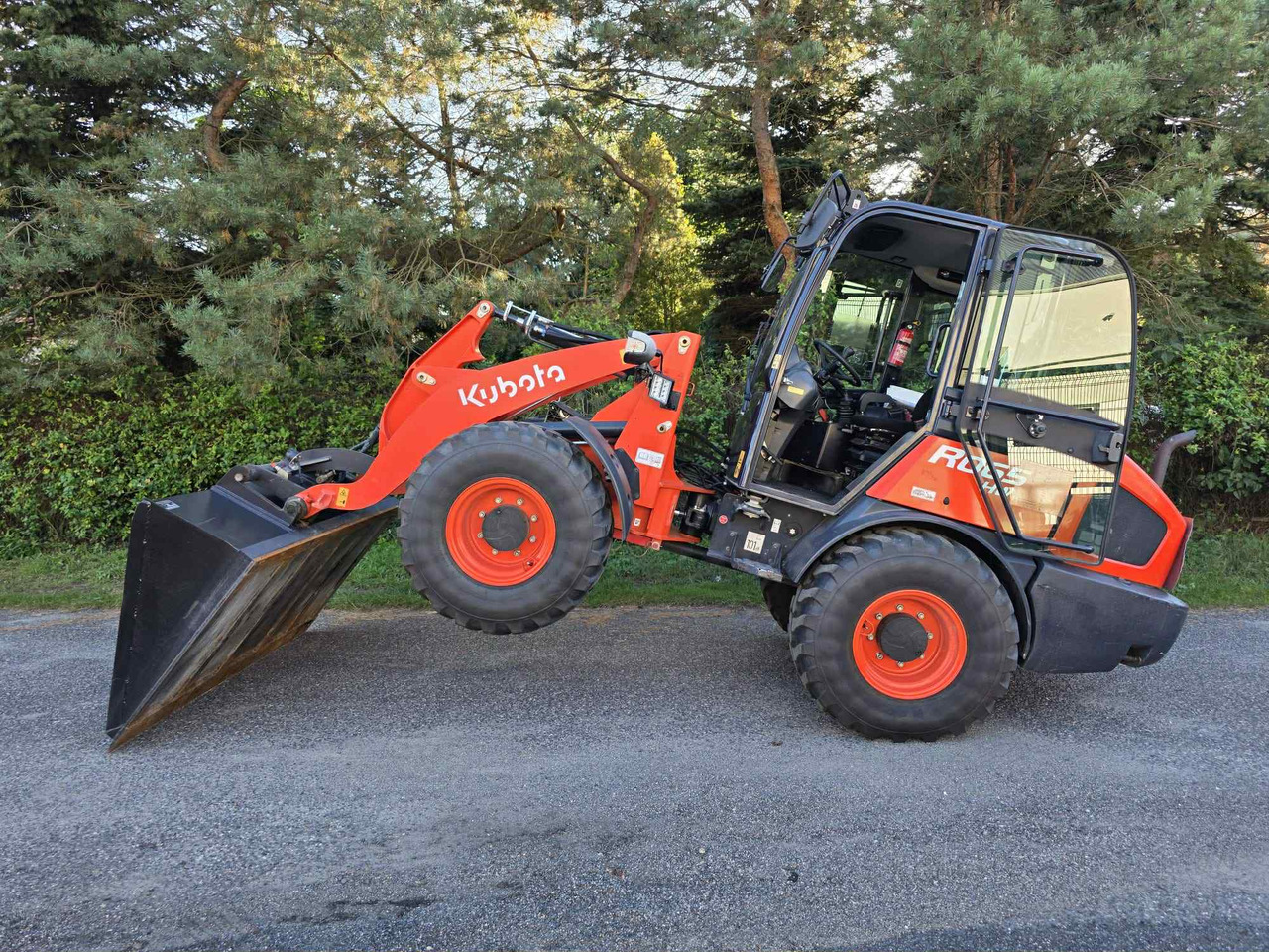 Kubota R065 HW - Ελαστιχοφόρος φορτωτής: φωτογραφία 1 Kubota R065 HW - Ελαστιχοφόρος φορτωτής: φωτογραφία 1