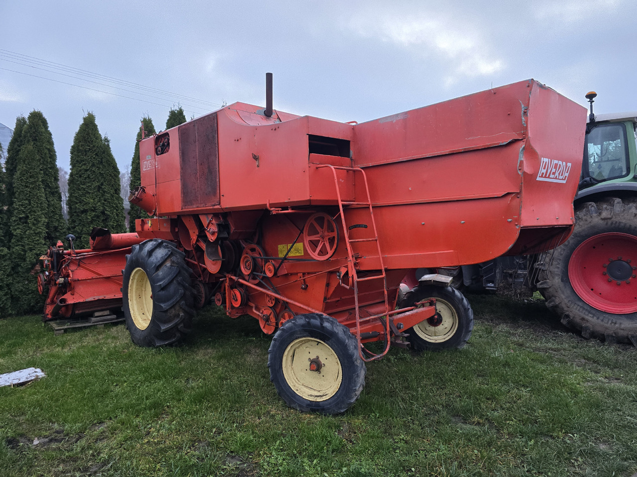 LAVERDA M120 - Θεριζοαλωνιστική μηχανή: φωτογραφία 3 LAVERDA M120 - Θεριζοαλωνιστική μηχανή: φωτογραφία 3