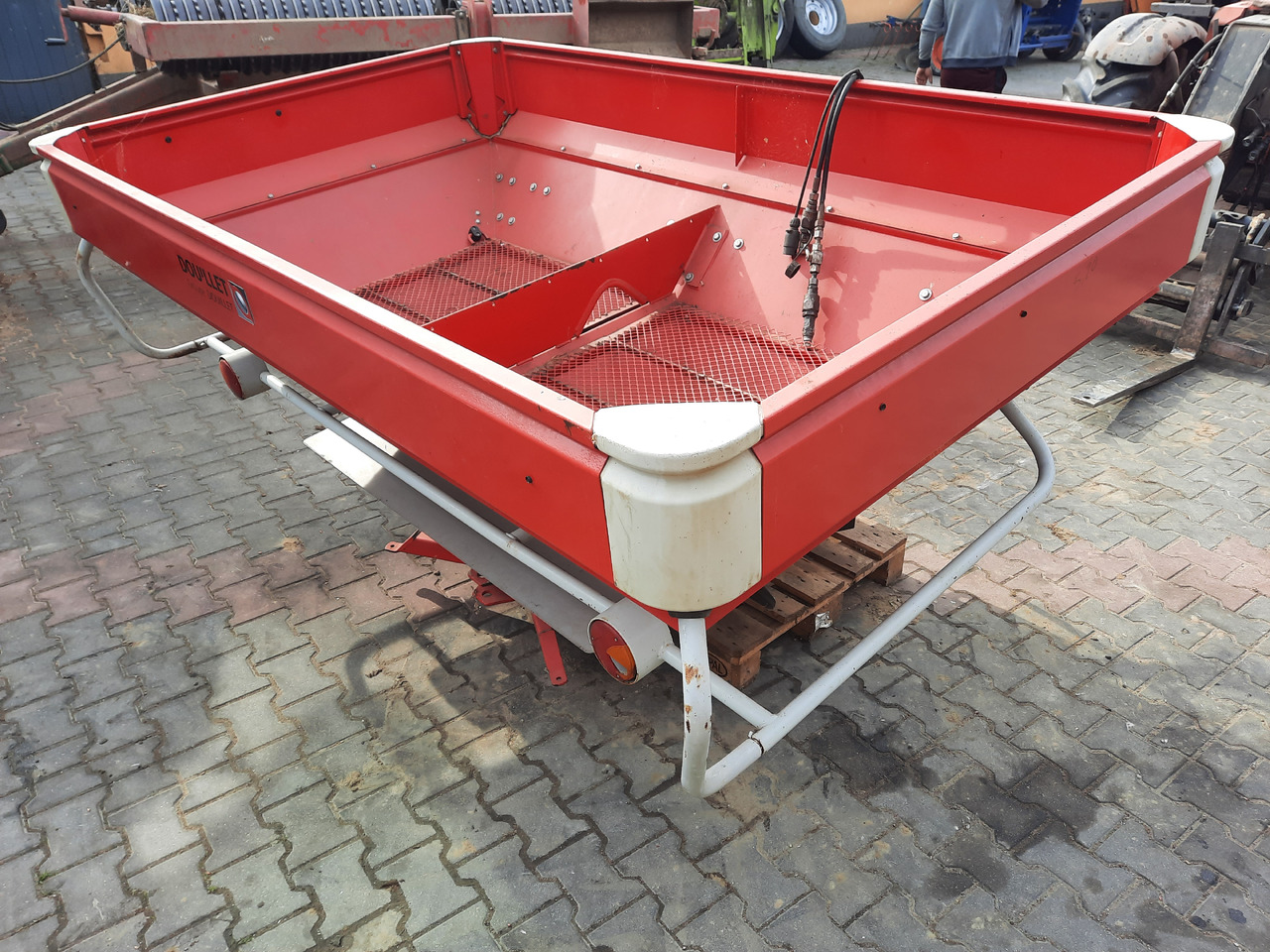 LELY CENTERLINER SX 2000 L - Λιπασματοδιανομέας: φωτογραφία 4 LELY CENTERLINER SX 2000 L - Λιπασματοδιανομέας: φωτογραφία 4