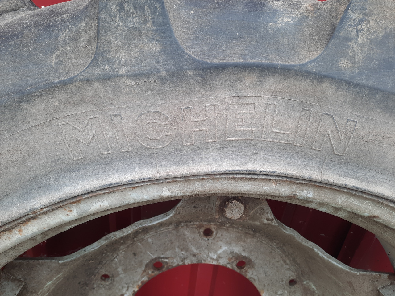 MICHELIN BIB X 9.5 R32 - Πλήρης τροχός για Γεωργικά μηχανήματα: φωτογραφία 4 MICHELIN BIB X 9.5 R32 - Πλήρης τροχός για Γεωργικά μηχανήματα: φωτογραφία 4