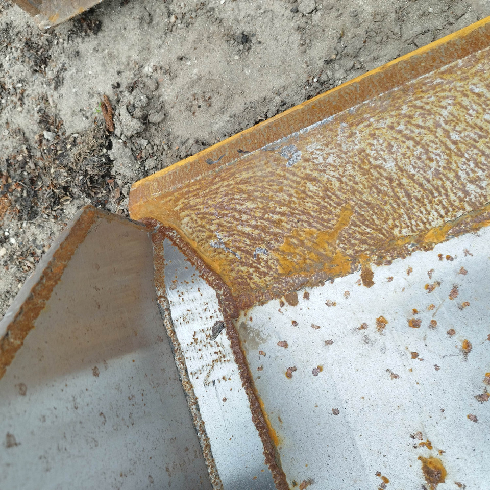 Manitou - Κουβάς για φορτωτή: φωτογραφία 5 Manitou - Κουβάς για φορτωτή: φωτογραφία 5