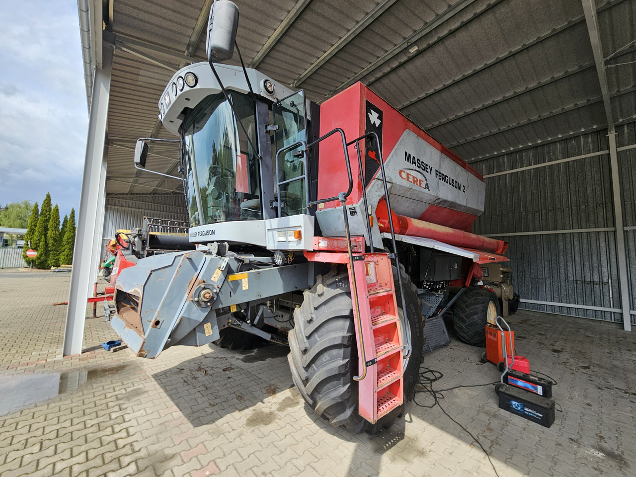 Massey Ferguson Cerea - Θεριζοαλωνιστική μηχανή: φωτογραφία 2 Massey Ferguson Cerea - Θεριζοαλωνιστική μηχανή: φωτογραφία 2