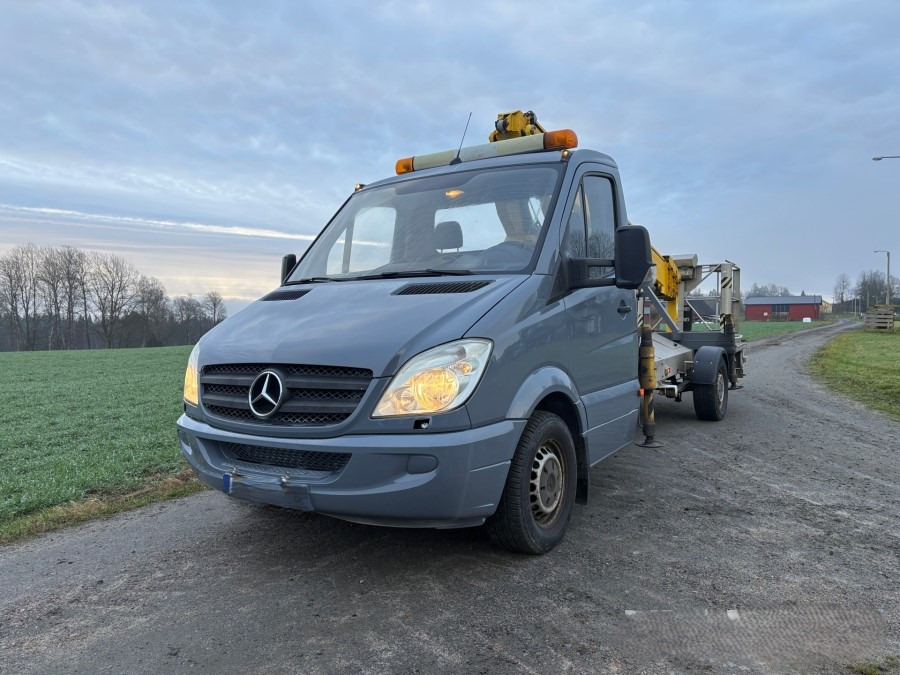 Mercedes Benz Sprinter - Φορτηγό με εναέρια πλατφόρμα: φωτογραφία 4 Mercedes Benz Sprinter - Φορτηγό με εναέρια πλατφόρμα: φωτογραφία 4