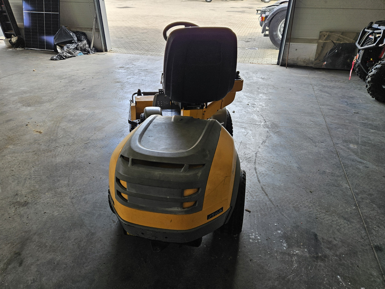 Stiga Park Pro 16 4WD - Χλοοκοπτικό: φωτογραφία 5 Stiga Park Pro 16 4WD - Χλοοκοπτικό: φωτογραφία 5