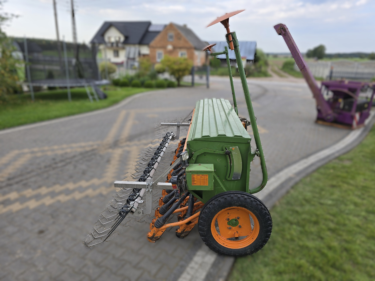 Amazone D8/30 SPECIAL - Μηχανήματα σποράς: φωτογραφία 4 Amazone D8/30 SPECIAL - Μηχανήματα σποράς: φωτογραφία 4