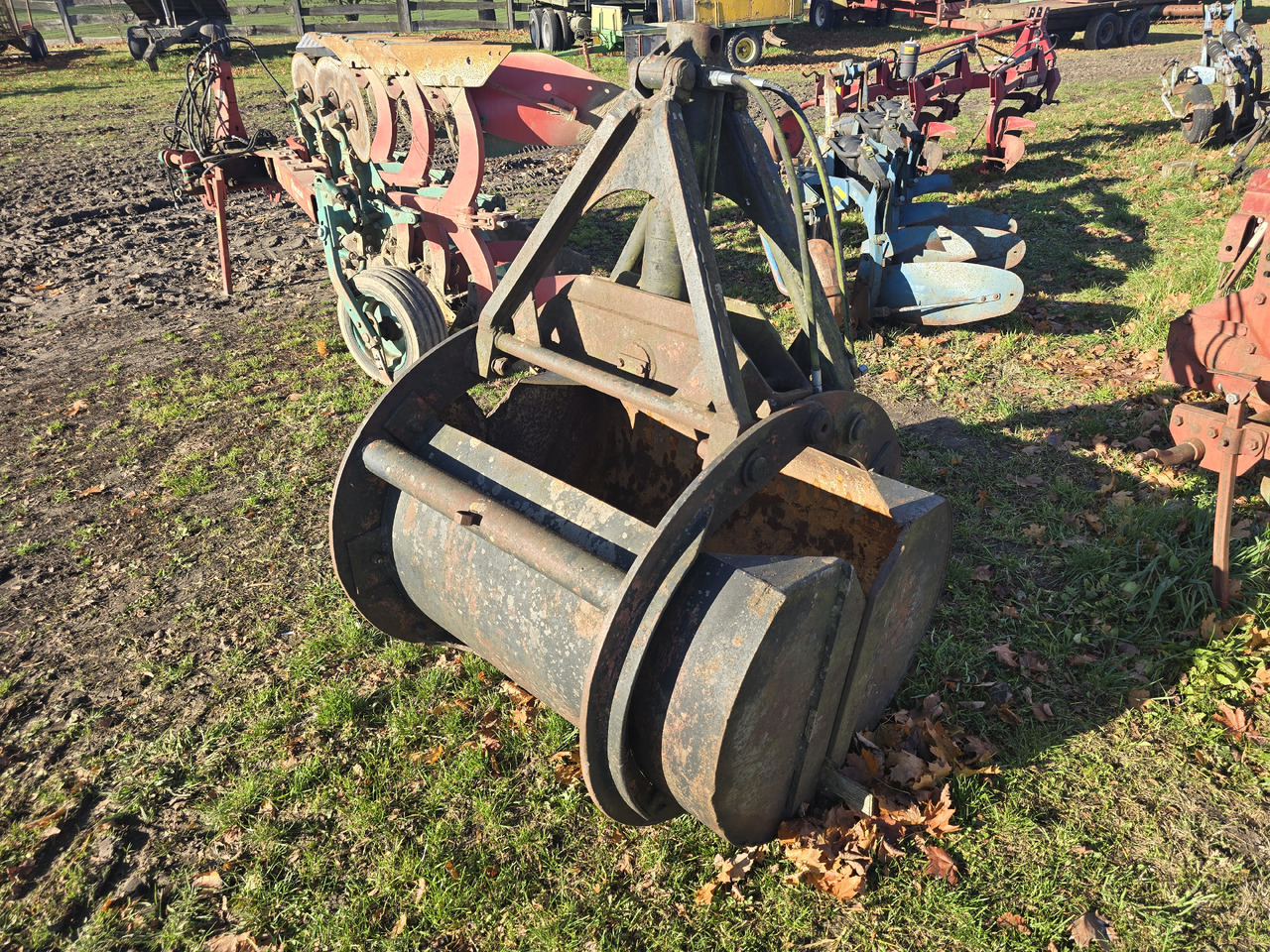 Inna 130 - Κουβας για Κατασκευή μηχανήματα: φωτογραφία 4 Inna 130 - Κουβας για Κατασκευή μηχανήματα: φωτογραφία 4