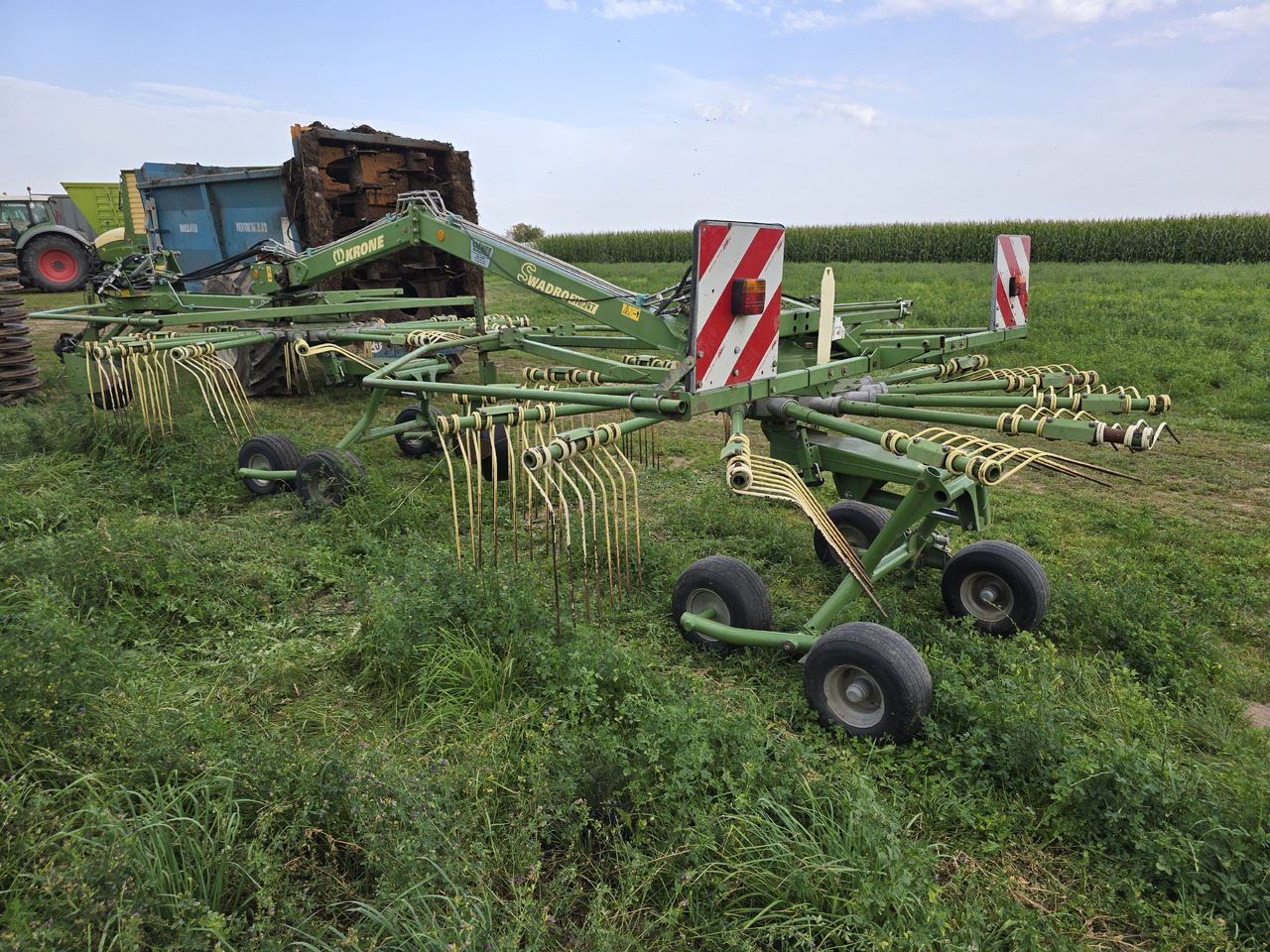 Krone Swadro 710/26T - Χορτοσυλλέκτης: φωτογραφία 1 Krone Swadro 710/26T - Χορτοσυλλέκτης: φωτογραφία 1