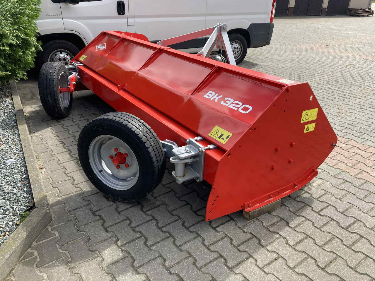 Kuhn BK320 - Χορτοκοπτικό: φωτογραφία 2 Kuhn BK320 - Χορτοκοπτικό: φωτογραφία 2