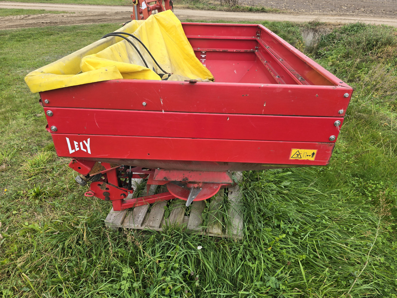 Lely SE 1500 Fertiliner - Λιπασματοδιανομέας: φωτογραφία 4 Lely SE 1500 Fertiliner - Λιπασματοδιανομέας: φωτογραφία 4