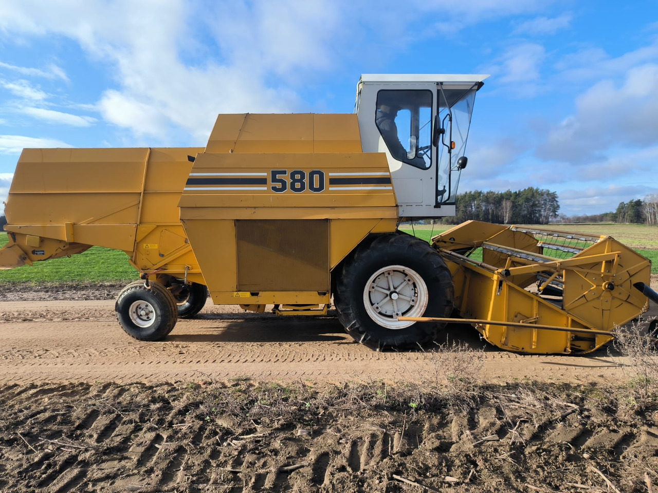 Sampo Rosenlew 580 - Θεριζοαλωνιστική μηχανή: φωτογραφία 3 Sampo Rosenlew 580 - Θεριζοαλωνιστική μηχανή: φωτογραφία 3