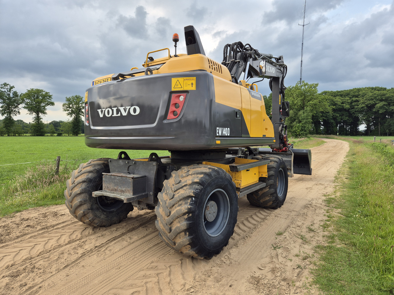 VOLVO EW 140 D - Τροχοφόρος εκσκαφέας: φωτογραφία 5 VOLVO EW 140 D - Τροχοφόρος εκσκαφέας: φωτογραφία 5