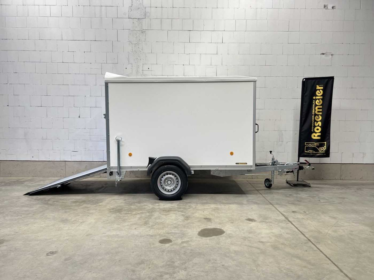BOECKMANN KT 2513/135 V Rampe Stützen Kofferanhänger - Ρυμούλκα κόφα: φωτογραφία 1 BOECKMANN KT 2513/135 V Rampe Stützen Kofferanhänger - Ρυμούλκα κόφα: φωτογραφία 1